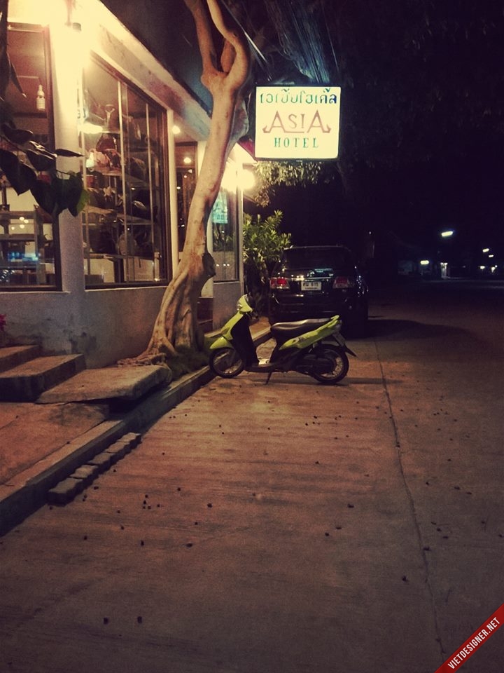 bg4eEwe.jpg