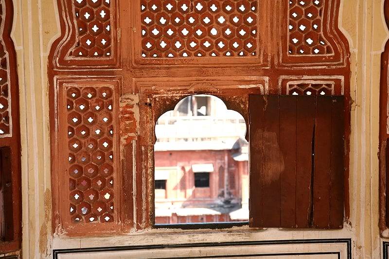 800px-Hawamahal20080213-71.jpg