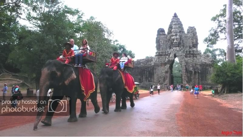 AngkorThom800x600.jpg