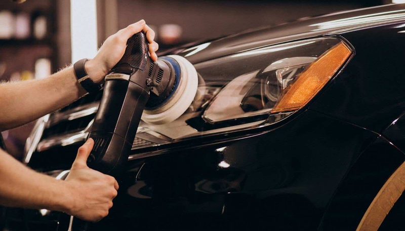 Quy trình đánh bóng đèn xe ô tô sẽ được thực hiện một cách chuyên nghiệp