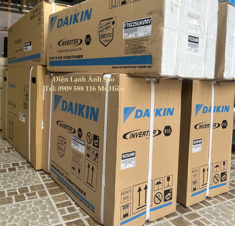 may-lanh-treo-tuong-daikin-ftkc25uavmv.jpg