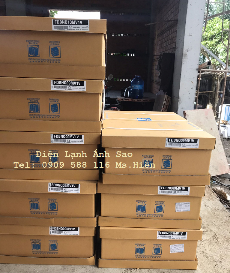 may-lanh-giau-tran-noi-ong-gio-daikin-fdbnq.png