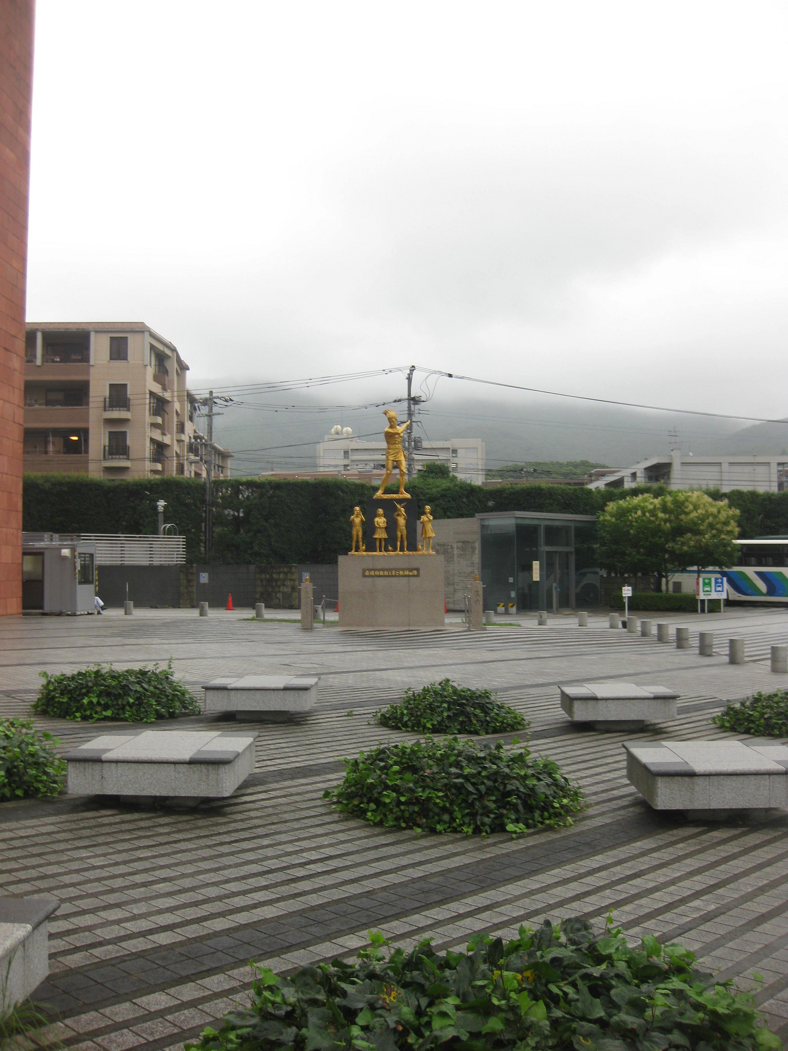 9977364734_3fdececbbe_k.jpg