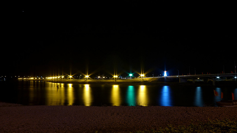 12750268015_ee85ed7b20_c.jpg
