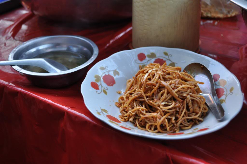 Yangon154_zpse1ea5b4b.jpg