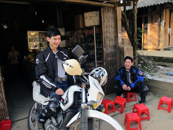 HongNgai2011020.jpg