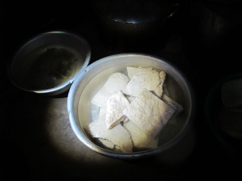 HongNgai2011593.jpg