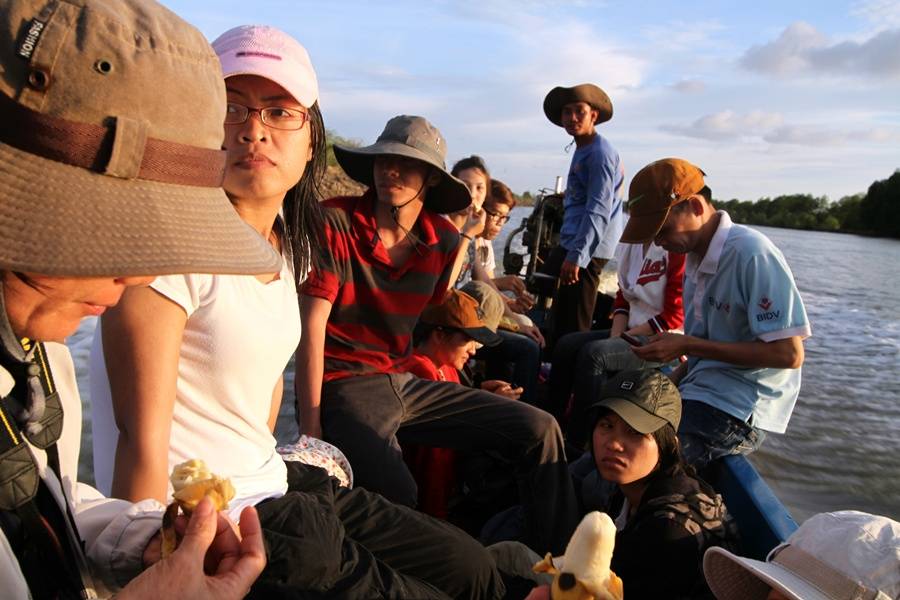 loanchau932.jpg