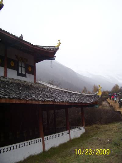 hoanglong104.jpg