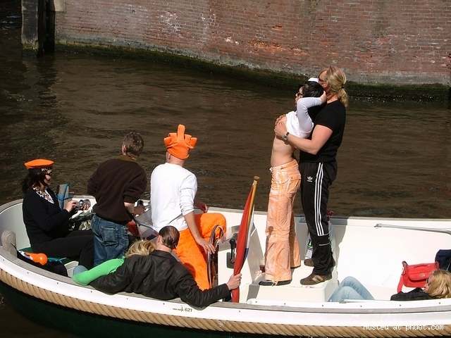 30946909caa575c6.jpg