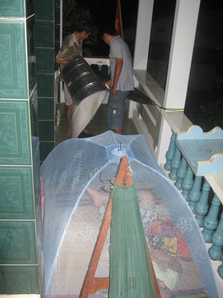 HnSn079.jpg