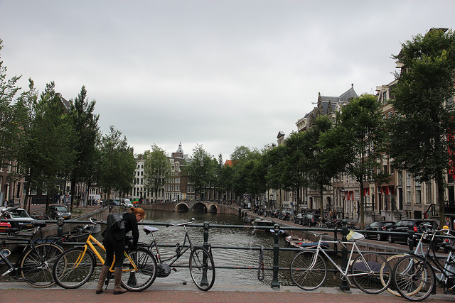 16170757302_f1f10dbf20_z.jpg