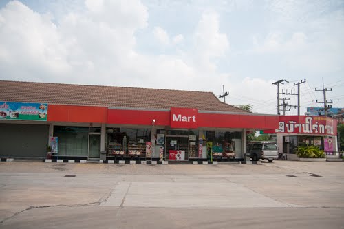 57710258.jpg