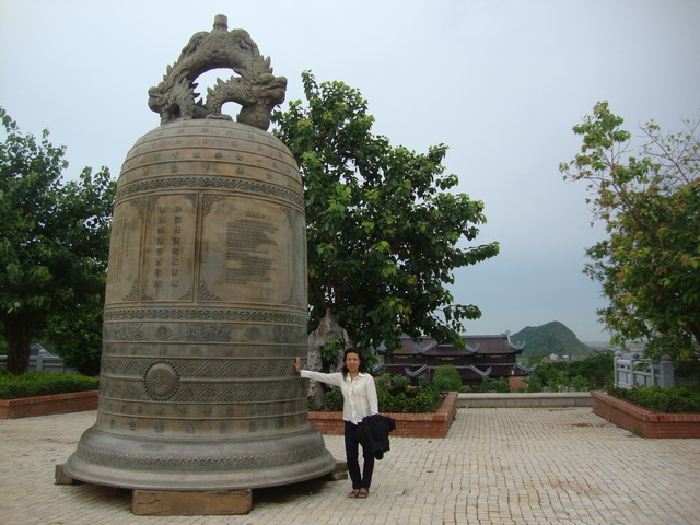 2010-09-26-cd-mb-1512-chua-bai-dinh.jpg