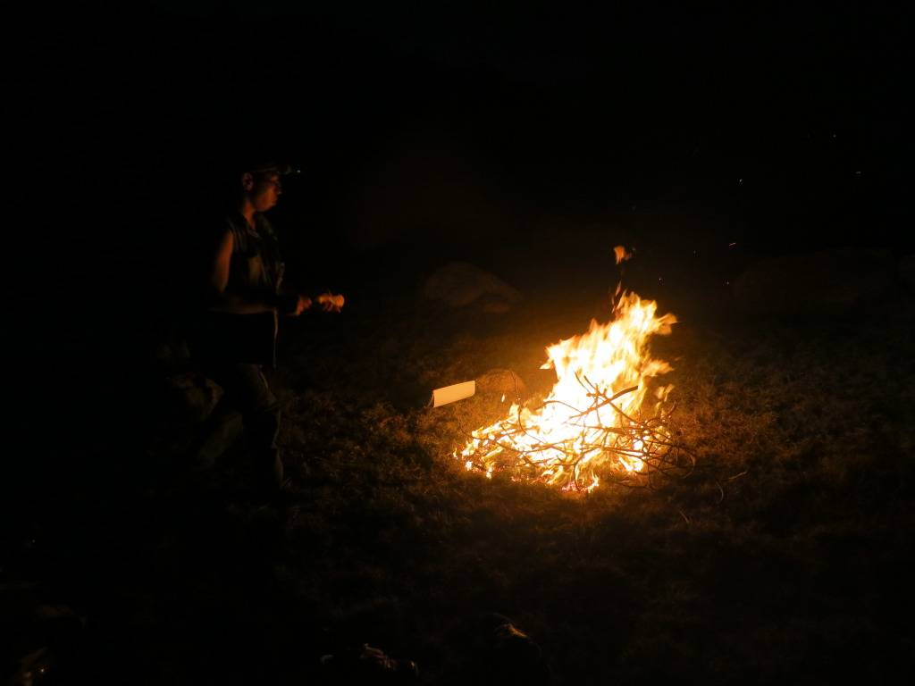 DamMon200.jpg