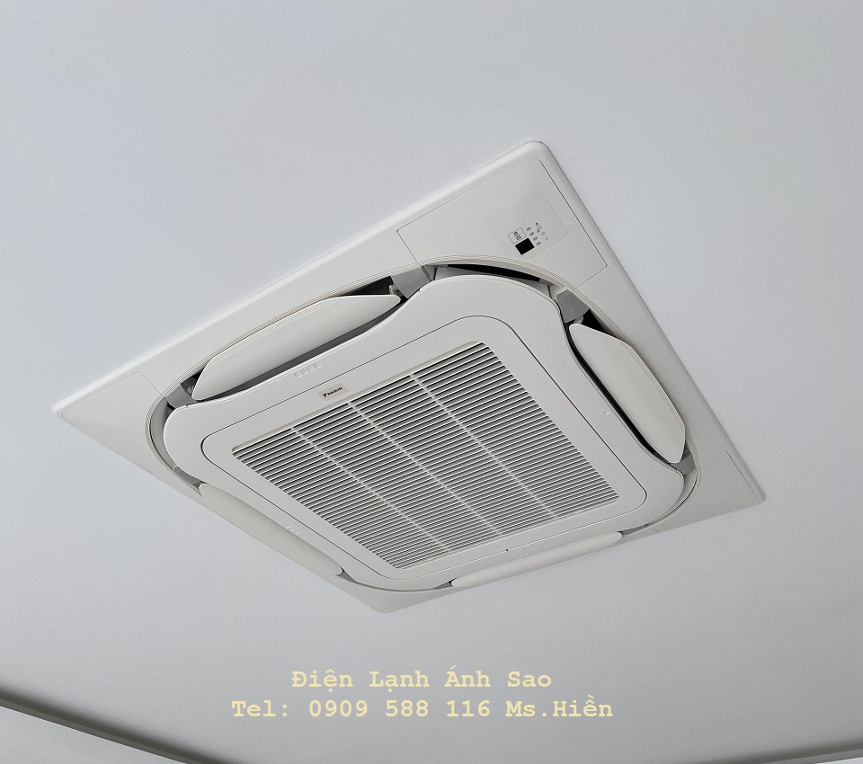 lap-dat-may-lanh-am-tran-daikin(3).jpg