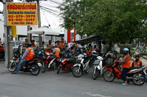 57711440.jpg