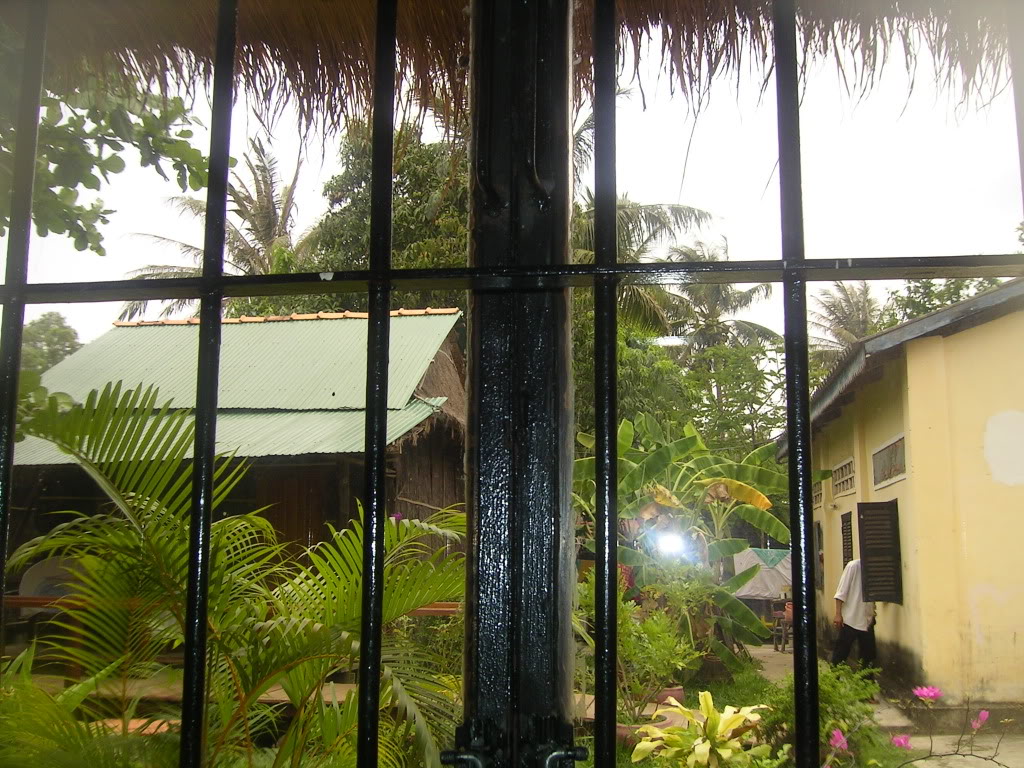 ORCHIDGUESTHOUSEWINDOW.jpg