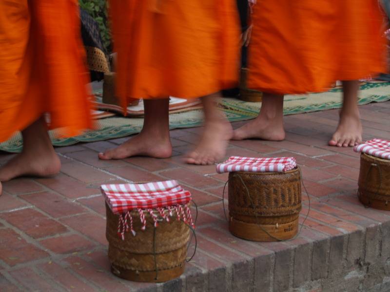 khuatthuc1.jpg