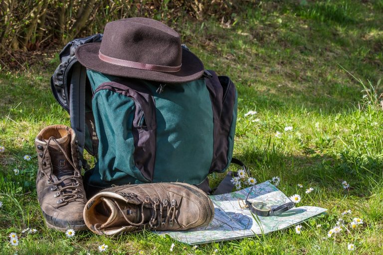 Mẹo cắm trại một mình: Lập kế hoạch cho lộ trình của bạn
