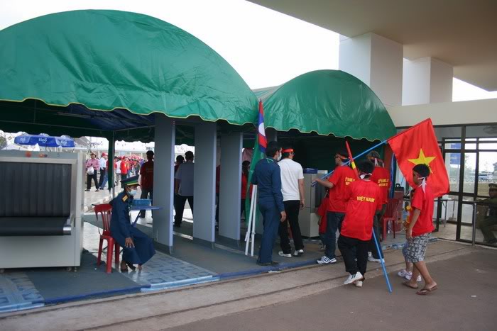 lao147.jpg