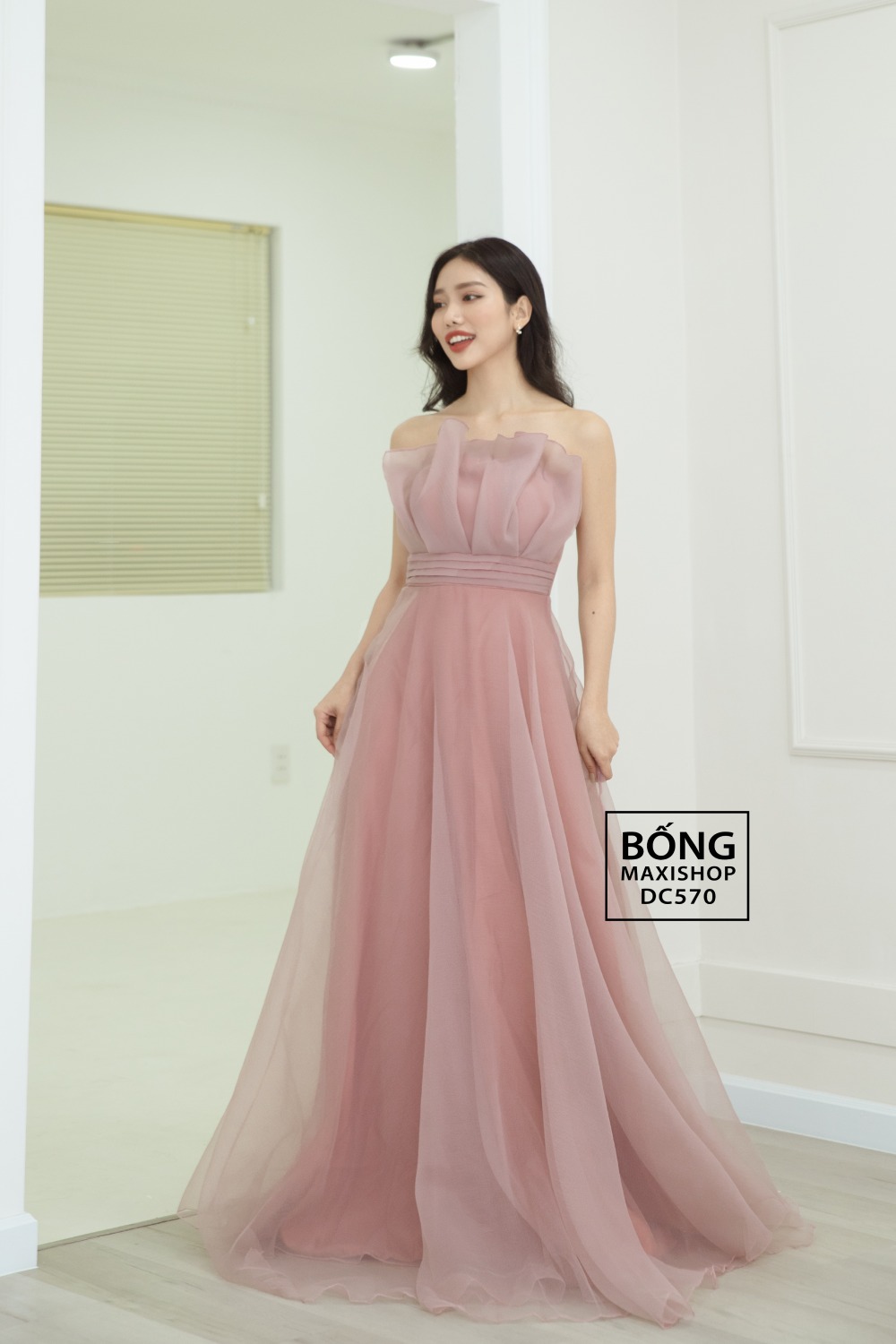 Váy cưới màu hồng tím ruốc xốp cúp xếp li DC570R