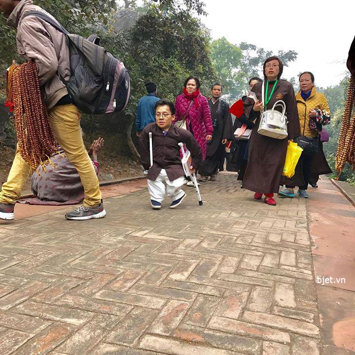 YQqViJ.jpg