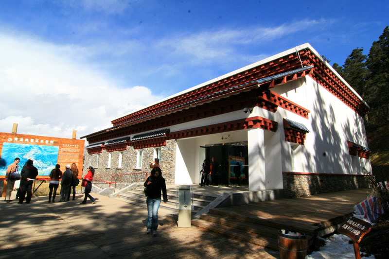 hoanglong14.jpg