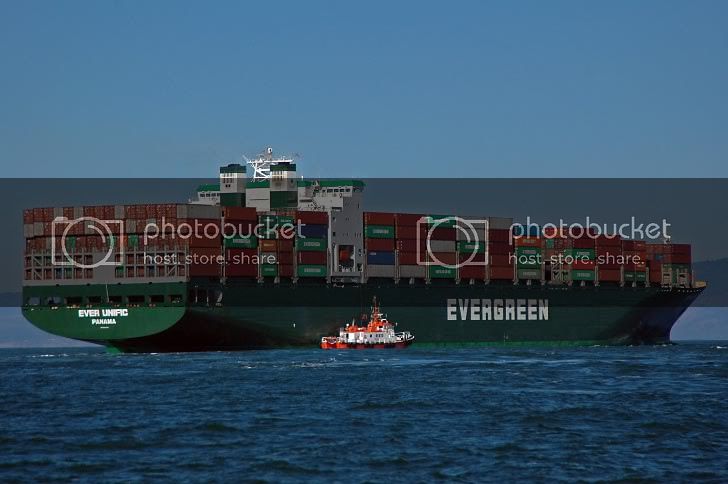 201011155455_container_ship.jpg
