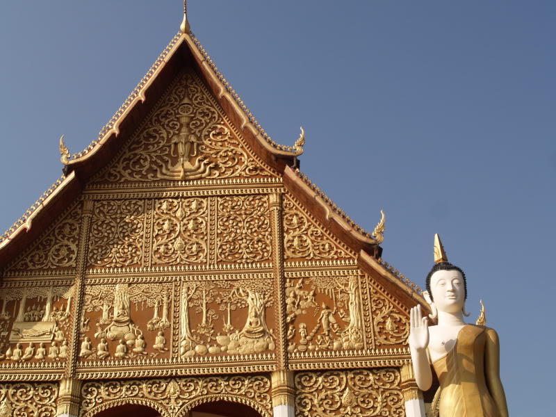 phathatluangd3.jpg