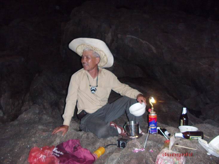 AnhLinh02_resize.jpg