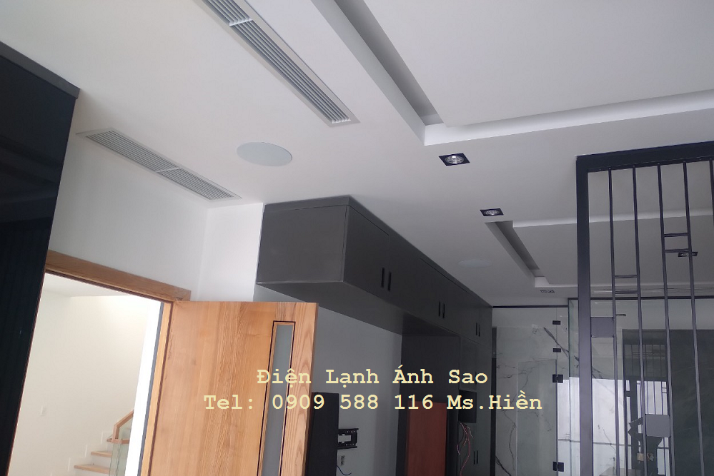 may-lanh-giau-tran-noi-ong-gio-daikin(7).png