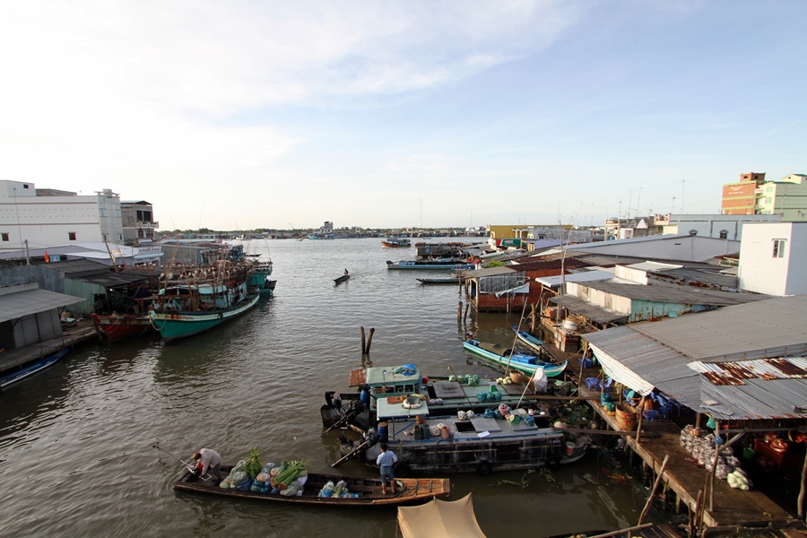 loanchau712.jpg