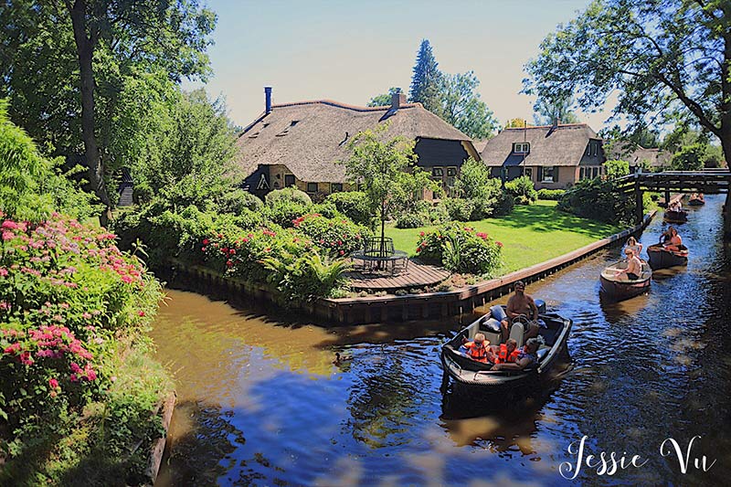 Làng Giethoorn Hà Lan không lối đi 