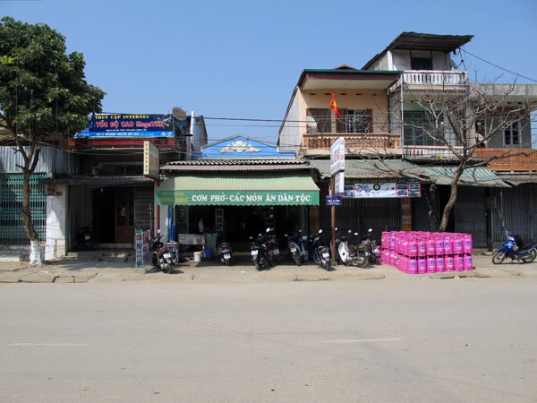 HongNgai2011005.jpg