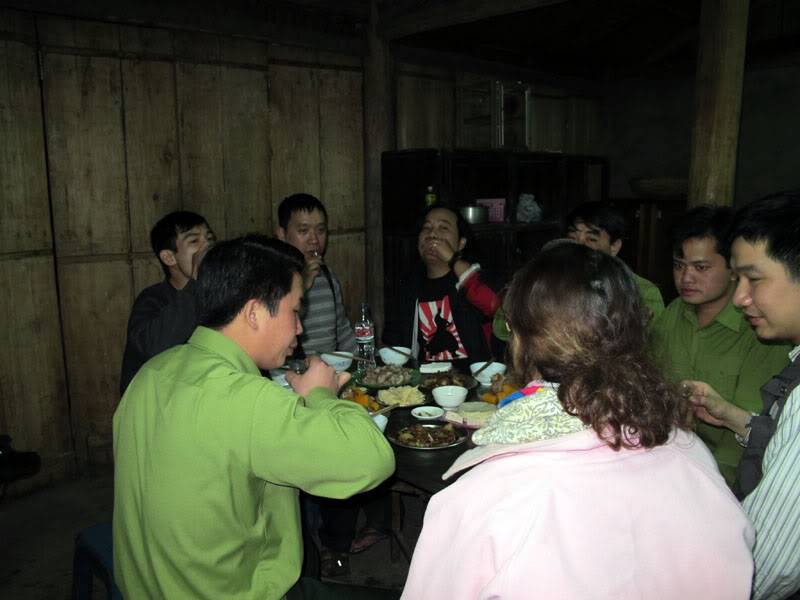 HongNgai2011240.jpg
