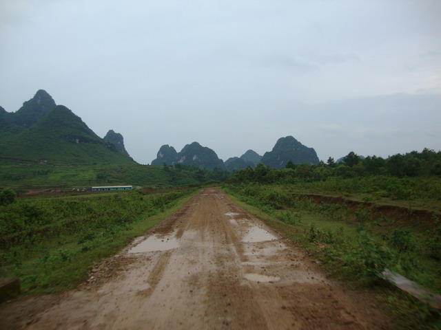 2010-09-22-cd-mb-0882-074-di-thac-ban-gioc.jpg