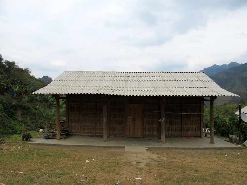 HongNgai2011802.jpg