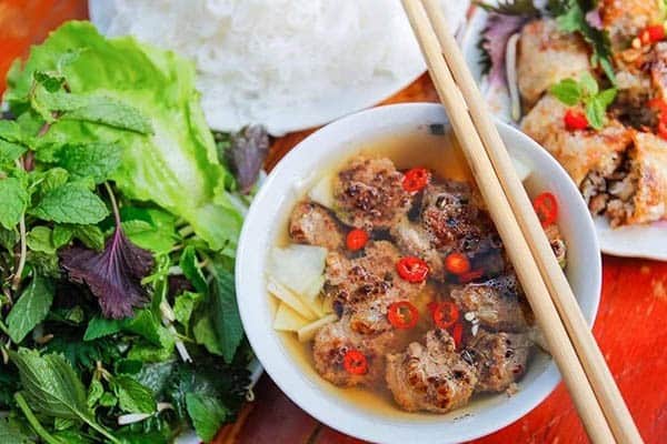 Bún chả Hà Nội - món ngon không thể chối từ (ảnh sưu tầm)