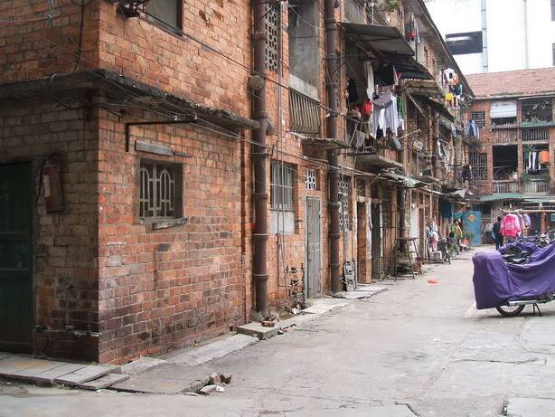 KHUNHA1.jpg