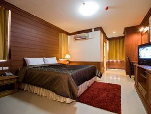 Bedroom2.jpg