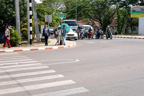 250411afamilyDLlao1-8.jpg