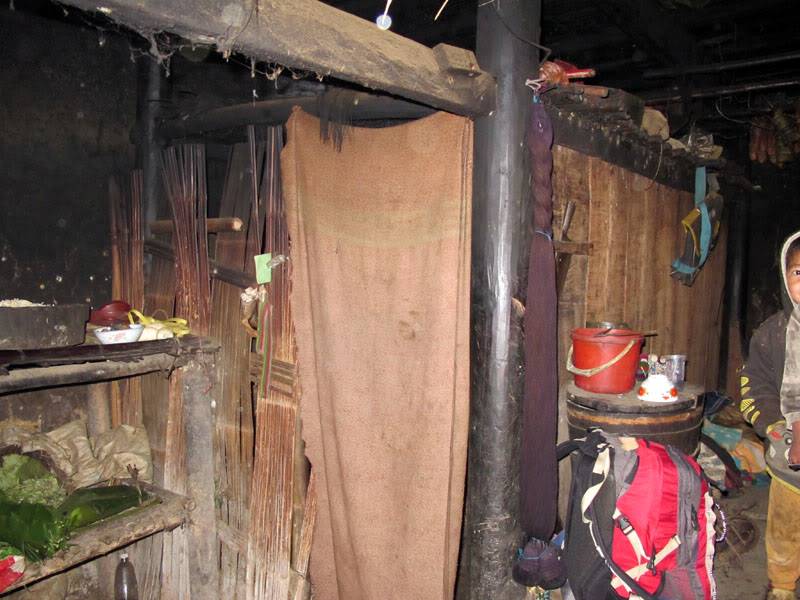 HongNgai2011298.jpg