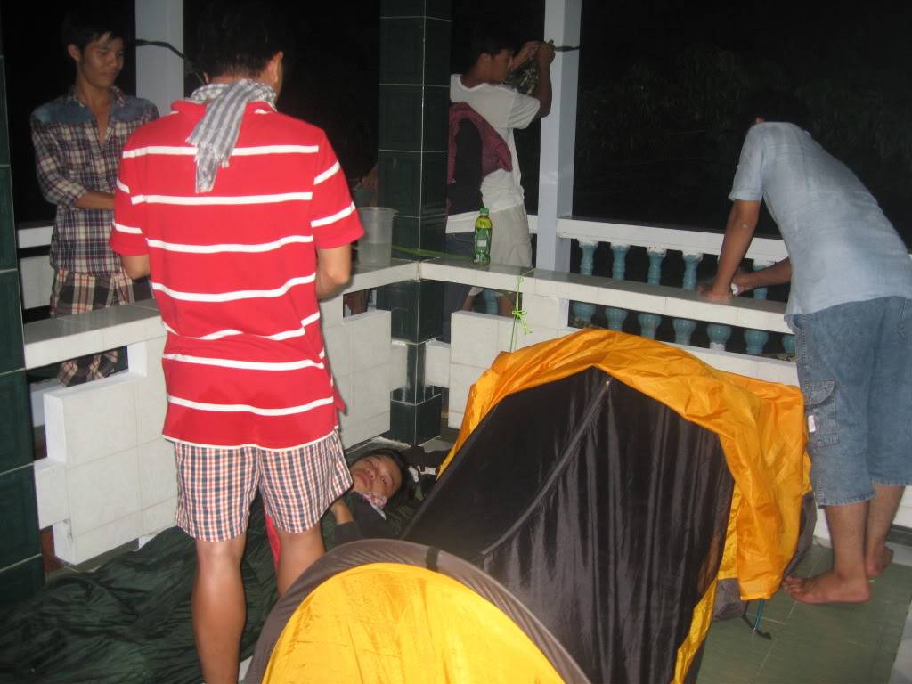 HnSn075.jpg