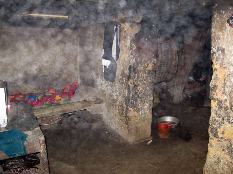 HongNgai2011737.jpg