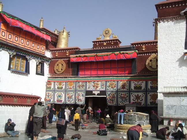 jokhang.jpg