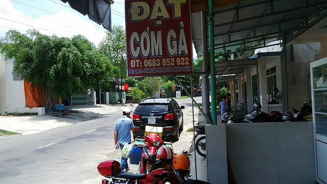 35251425995_20ba6cd287_z.jpg