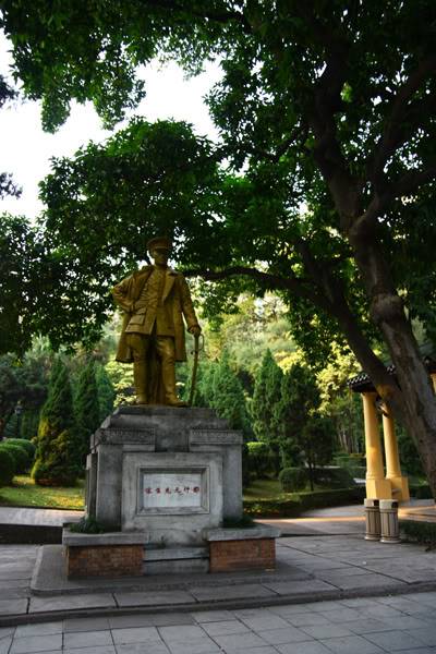 hoanghoacuong19.jpg
