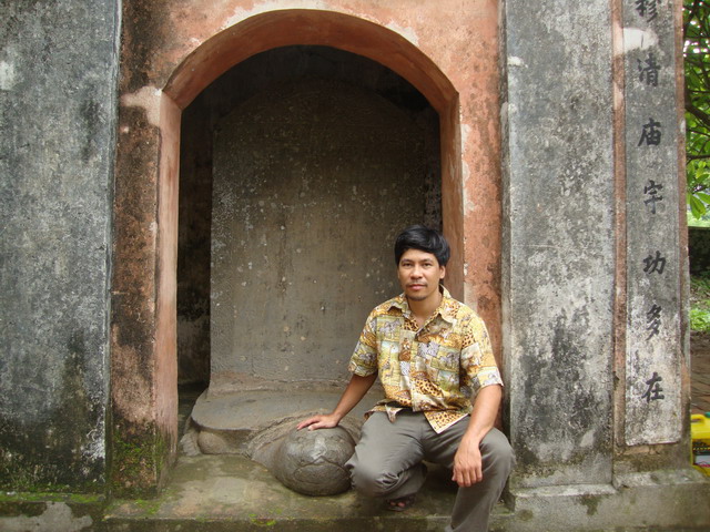 2010-09-26-cd-mb-1506-den-vua-dinh-le.jpg