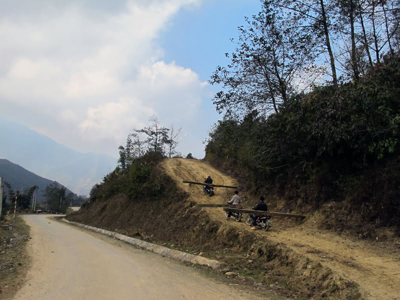 HongNgai2011190.jpg